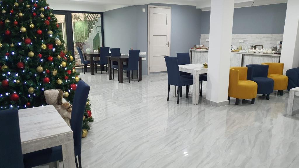 Mestia 4 season room 5